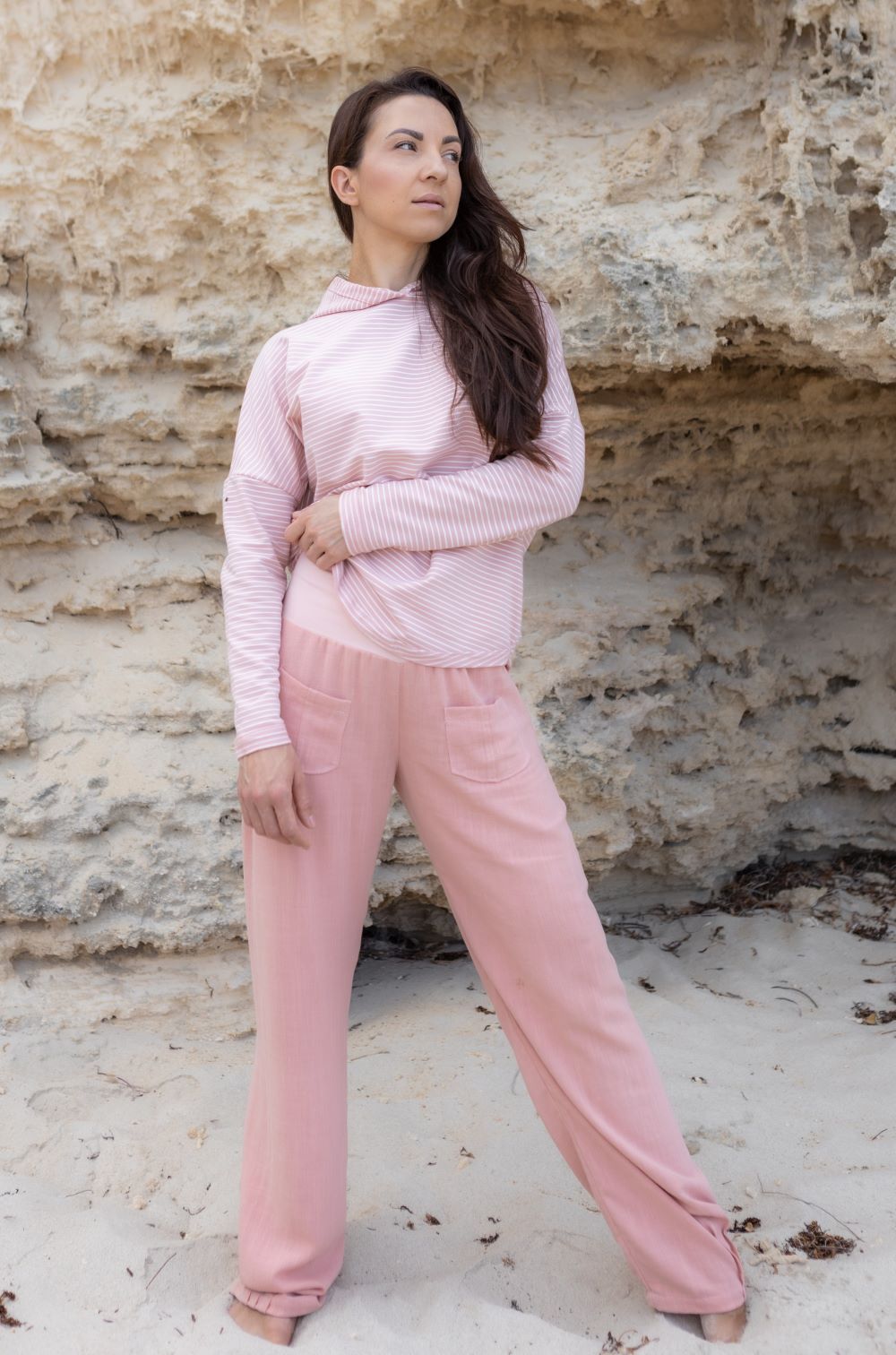 Pink pants. Pink Hoodie. Cotton apparel Australia. Linen pants . Pink linen pants. Plus size. Women's wear